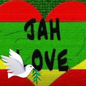 Meet your Posher, Anne-marie